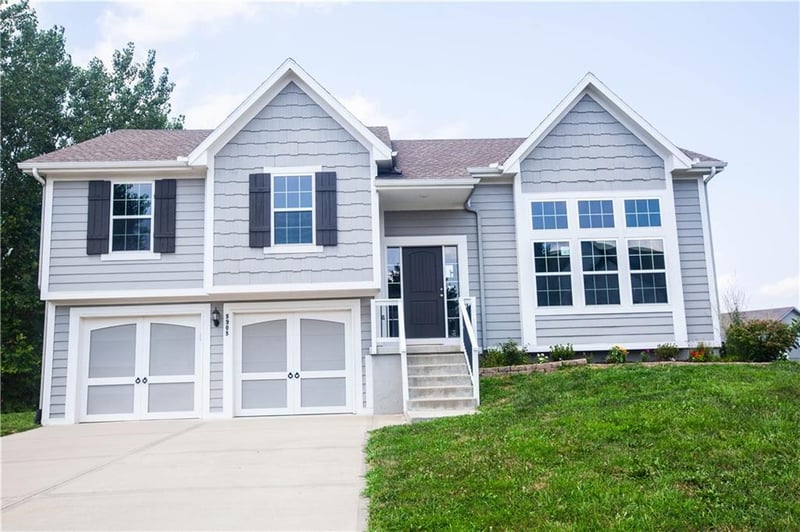 8908 117th Ter, Kansas City, MO 64157