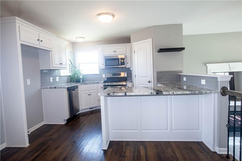 8908 117th Ter, Kansas City, MO 64157