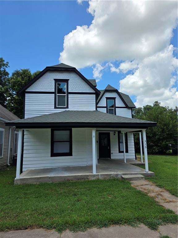 315 3rd Ave, Garnett, KS 66032