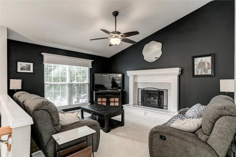 15874 158th St, Olathe, KS 66062