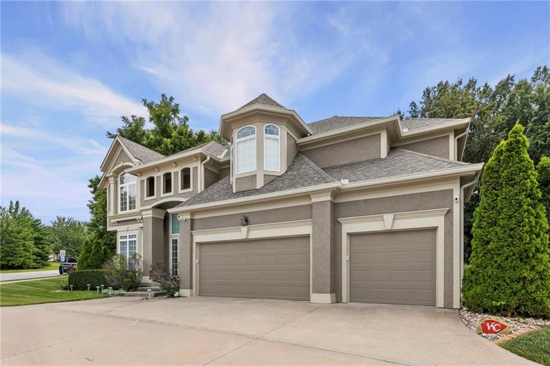 1441 Daltons Ridge Dr, Lee's Summit, MO 64064