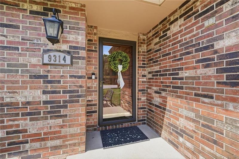 9314 117th St, Overland Park, KS 66210