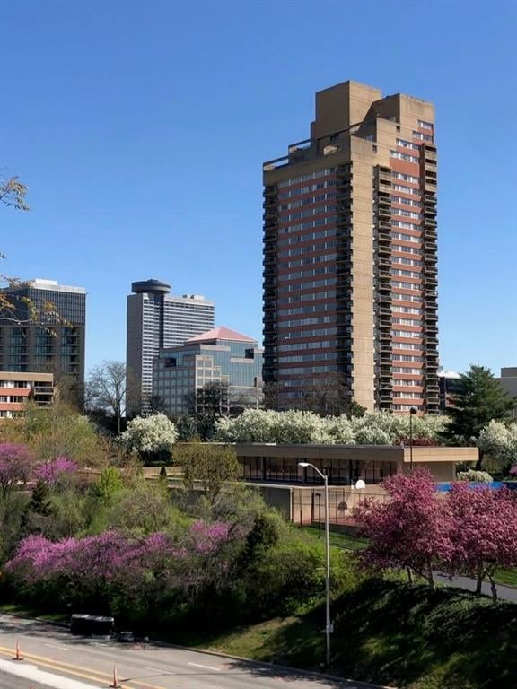 2510 Grand Blvd #903, Kansas City, MO 64108