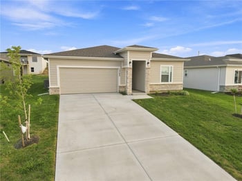1705 NW 105th Ter, Kansas City, MO 64155