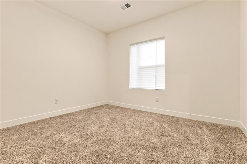 1705 NW 105th Ter, Kansas City, MO 64155