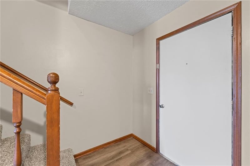 1113 Durham Dr, Paola, KS 66071