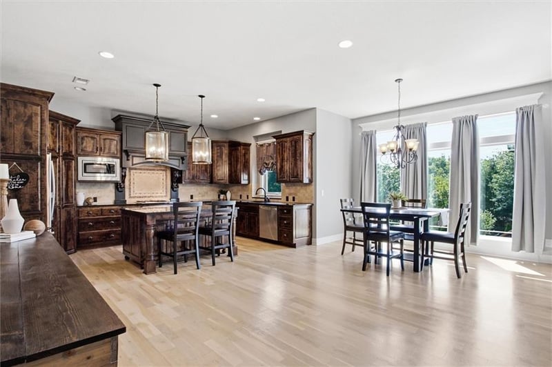 16532 Cody St, Overland Park, KS 66221