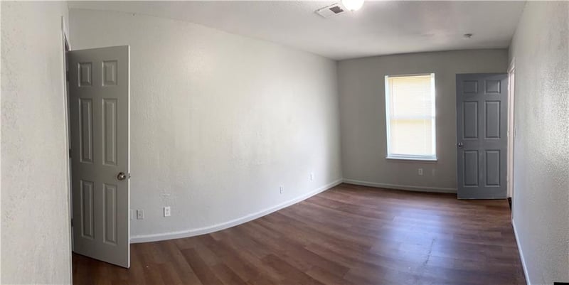 7037 Indiana Ave, Kansas City, MO 64132