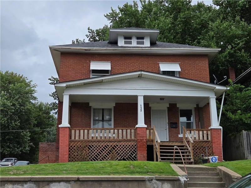 113 17th St, St Joseph, MO 64501