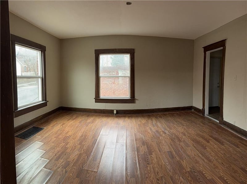 113 17th St, St Joseph, MO 64501