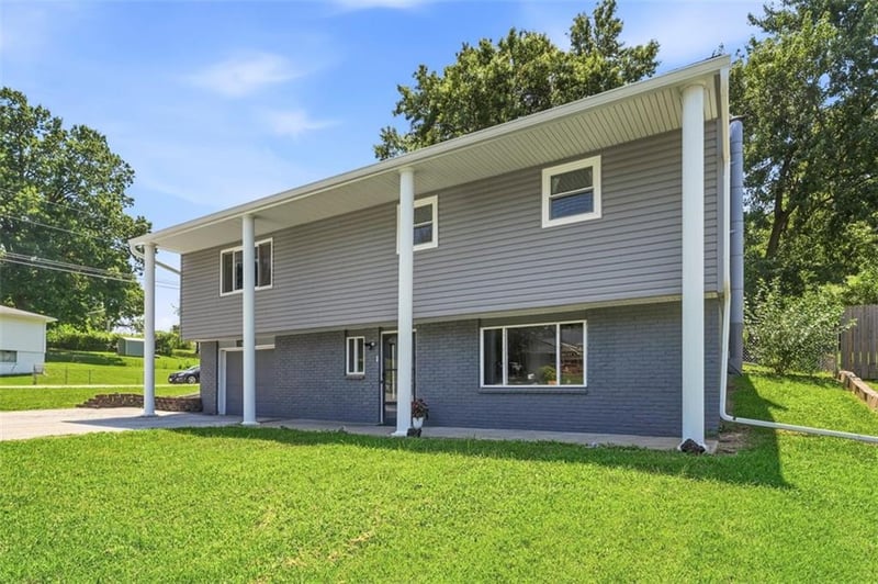 6729 Cotter Ave, Kansas City, MO 64119