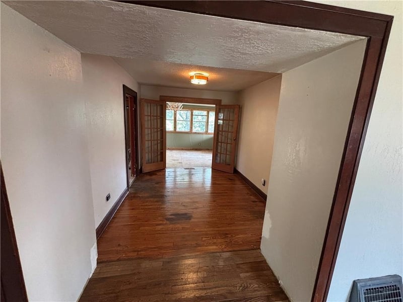 4205 Kansas Ave, Kansas City, MO 64117
