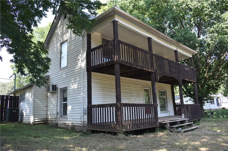 809 Valley St, Rushville, MO 64484