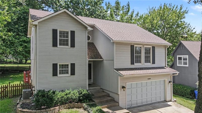 12009 Hagan St, Olathe, KS 66062
