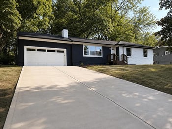 1001 W 93rd St, Kansas City, MO 64114