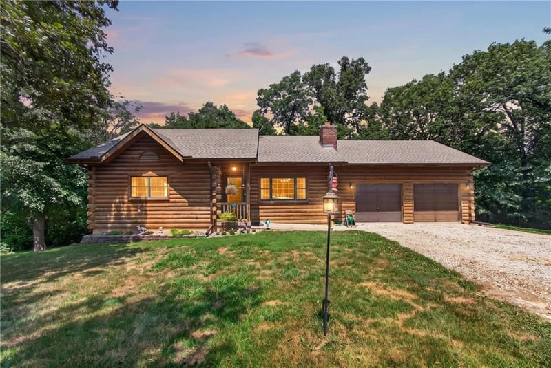 6921 Bryant Knob Rd, Wellington, MO 64097