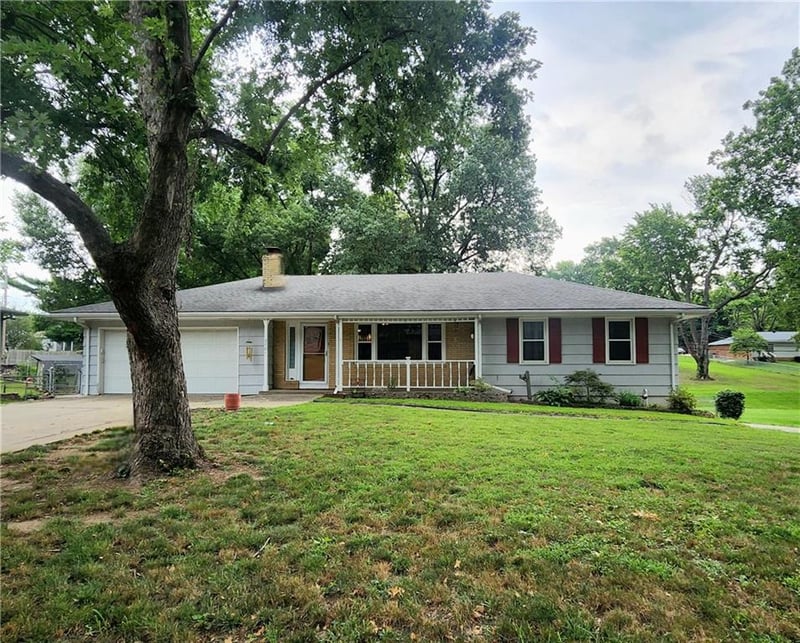 2701 Maybrook Ave, Independence, MO 64057
