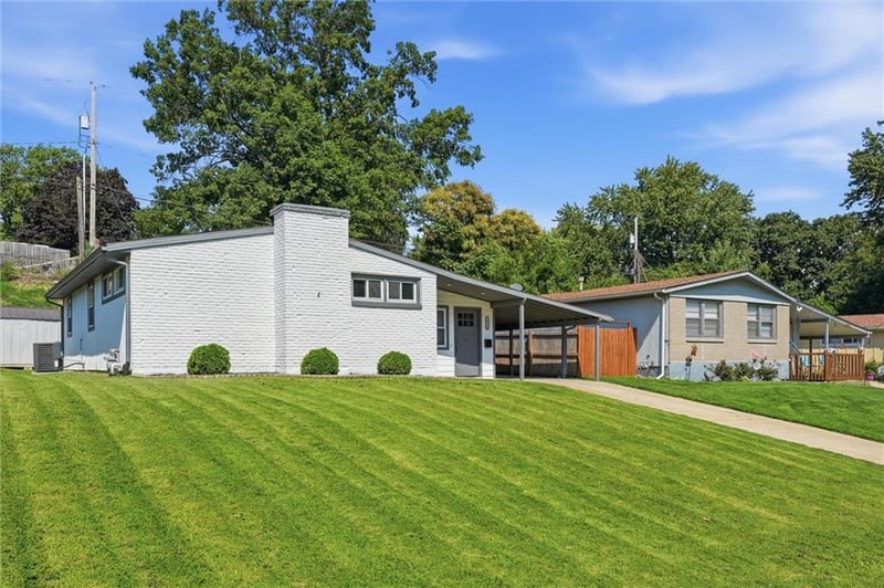 1018 Appleton Ave, Independence, MO 64053