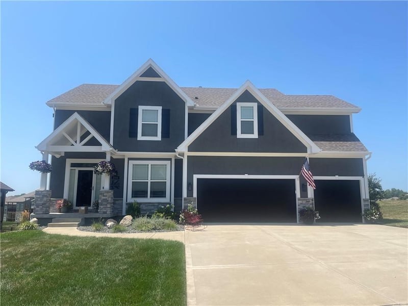 2100 Prairie Creek Dr, Kearney, MO 64060