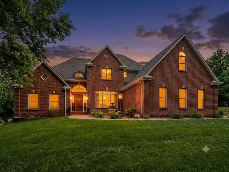 2350 River Ridge Rd, St Joseph, MO 64507
