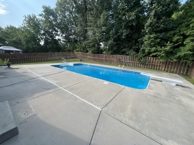 4406 Windsor Ct, St Joseph, MO 64506