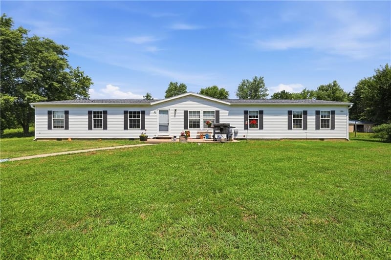 31 SW 600th Rd, Warrensburg, MO 64093