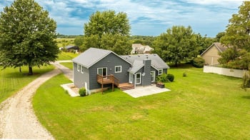 3135 N 131st St, Kansas City, KS 66109