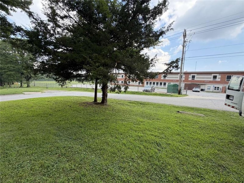 5401 Smalley Ave, Kansas City, MO 64129