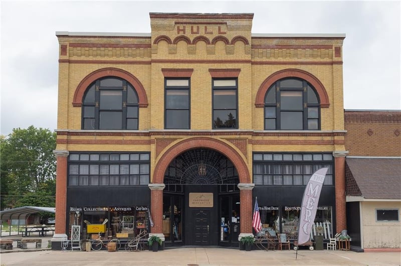 710 Main St, Neodesha, KS 66757