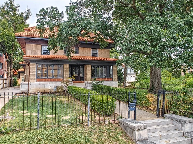 710 E Armour Blvd, Kansas City, MO 64109