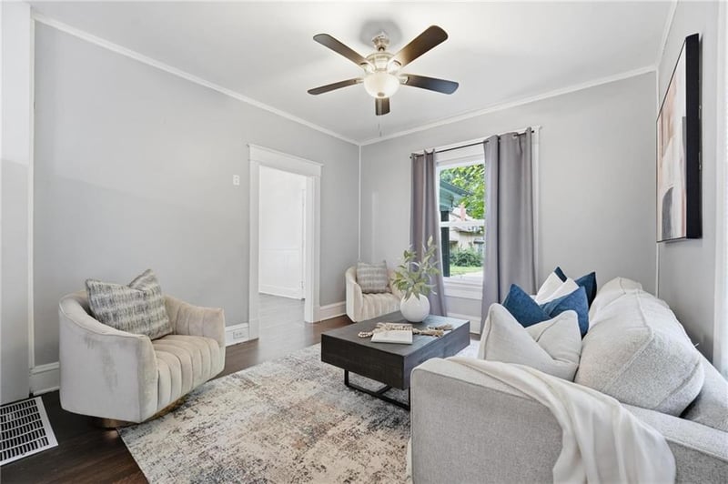 4136 Holly St, Kansas City, MO 64111