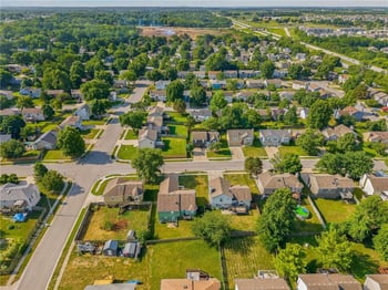 208 NW 112th Ter, Kansas City, MO 64155