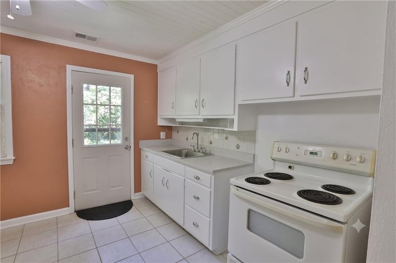 4813 Canterbury St, Roeland Park, KS 66205