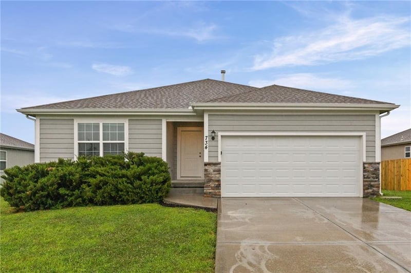 734 Cypress St, Gardner, KS 66030