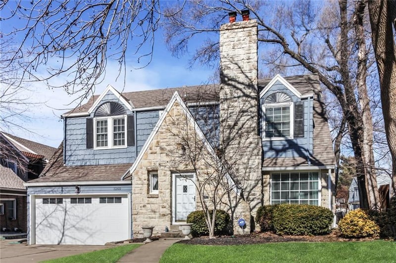 1260 72nd St, Kansas City, MO 64114