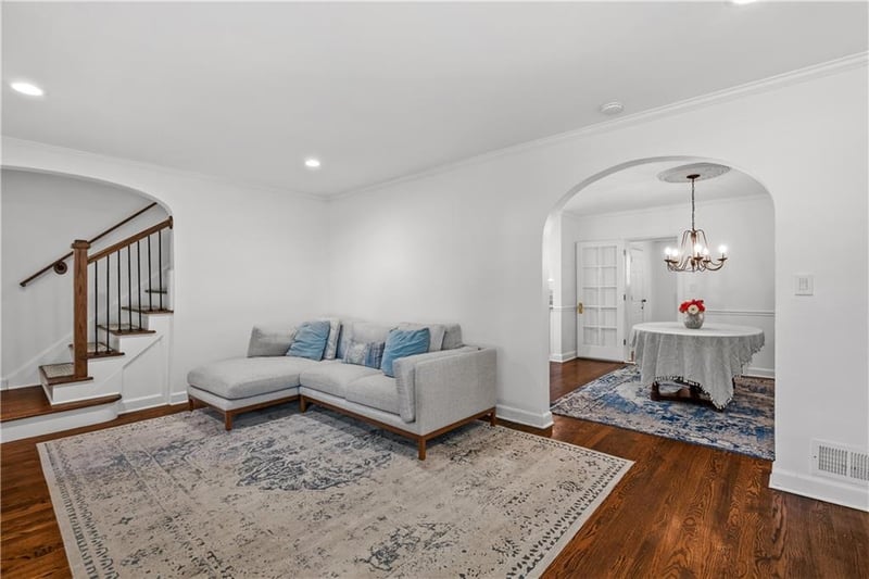 1260 W 72nd St, Kansas City, MO 64114