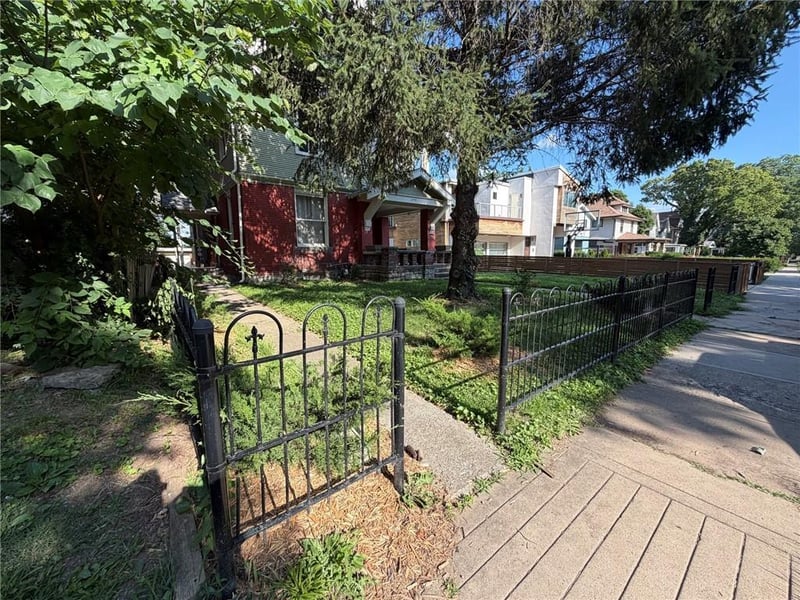 3755 Washington Blvd, Kansas City, MO 64111