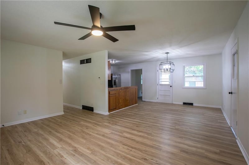109 Delaware St, Butler, MO 64730