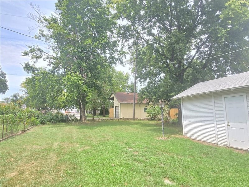 1417 8th St, Independence, KS 67301