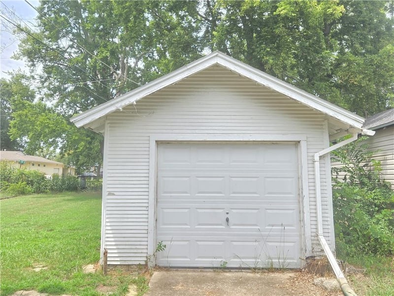 1417 8th St, Independence, KS 67301