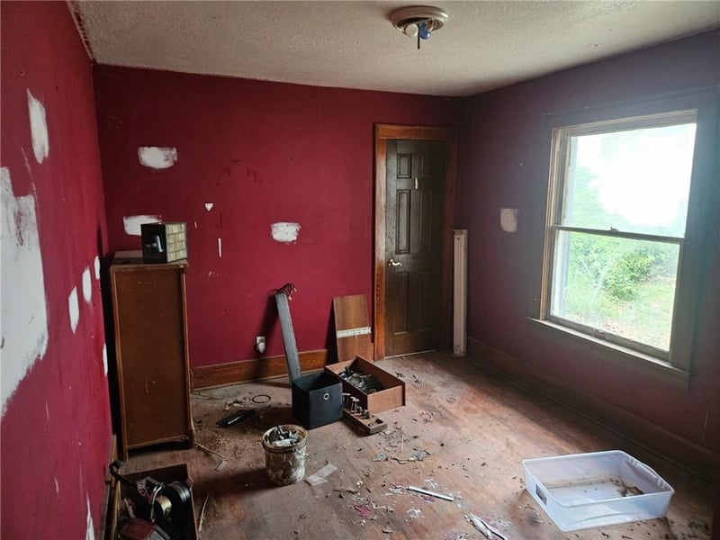 413 22nd St, Higginsville, MO 64037