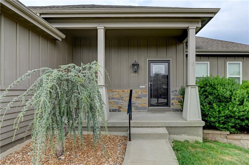 599 Linda Ct, Liberty, MO 64068