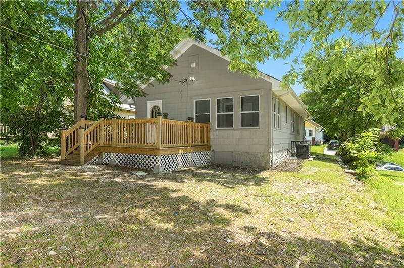 4526 Park Ave, Kansas City, MO 64130