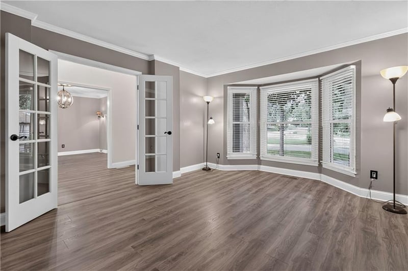 4735 Summit Ct, Shawnee, KS 66216