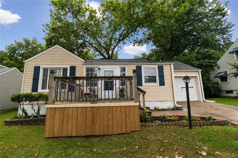 5056 Marvin Rd, Kansas City, MO 64118