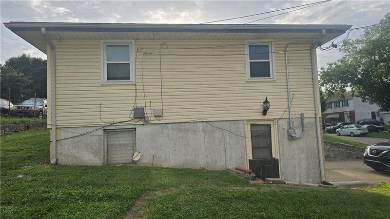 3259 Lafayette Ave, Kansas City, KS 66104
