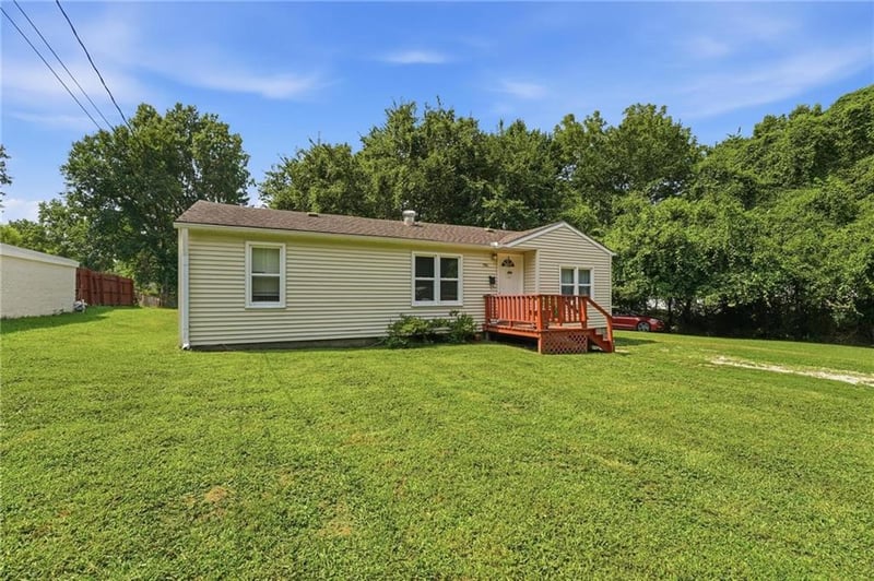 701 Hickory St, Richmond, MO 64085