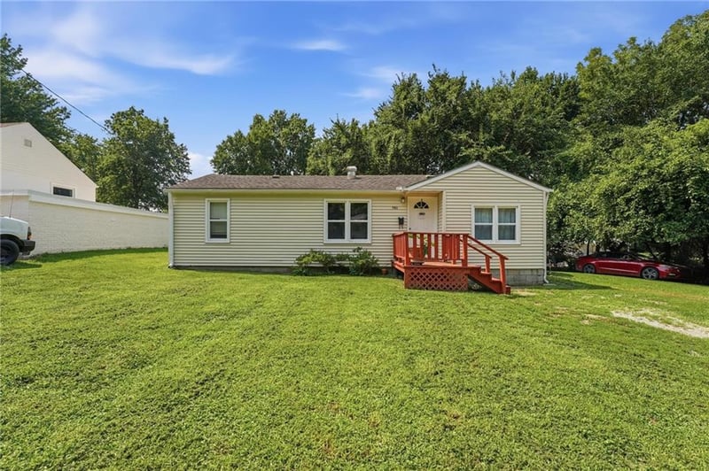701 Hickory St, Richmond, MO 64085