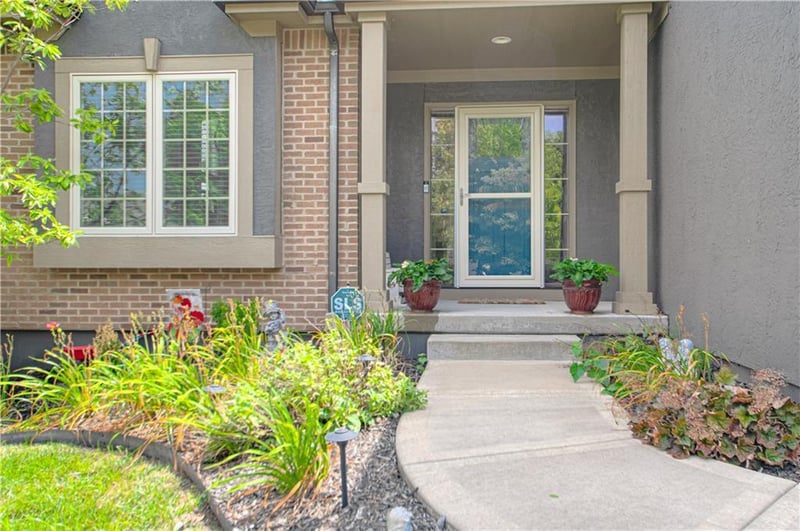 9519 Lane Ave, Kansas City, MO 64157