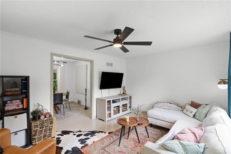 2705 Beverly Cir, Independence, MO 64052